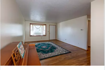 1487 Walton Way, Woodburn, OR 97071 - Photo 15