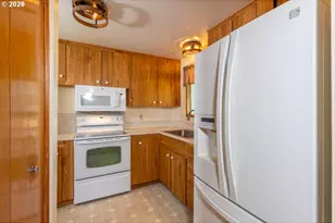 1487 Walton Way, Woodburn, OR 97071 - Photo 13