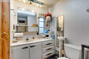 2420 NE Hembree St, McMinnville, OR 97128 - Photo 17