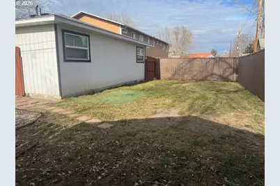 2330 9th St, Baker City, OR 97814 - Photo 5