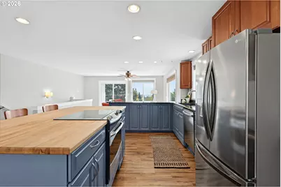 438 NW Roselawn St, Stevenson, WA 98648 - Photo 7