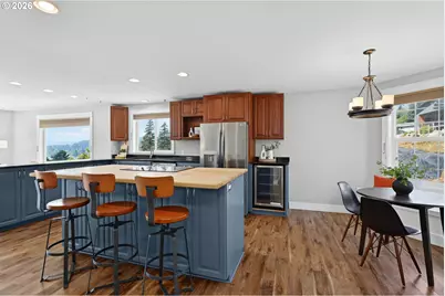 438 NW Roselawn St, Stevenson, WA 98648 - Photo 5