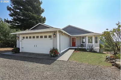 438 NW Roselawn St, Stevenson, WA 98648 - Photo 3