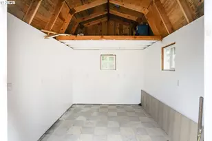 19080 SW Brooklawn Pl, Beaverton, OR 97003 - Photo 45