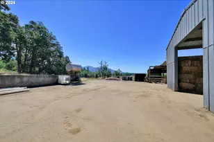 33320 Bryant Rd, Creswell, OR 97426 - Photo 35