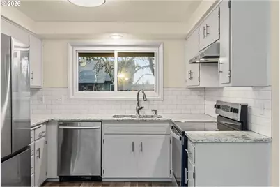 446 Kodiak St, Eugene, OR 97401 - Photo 11