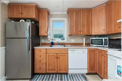 35120 Rueppel Ave, Pacific City, OR 97135 - Photo 9