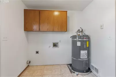 3196 Midway Rd, Hood River, OR 97031 - Photo 17