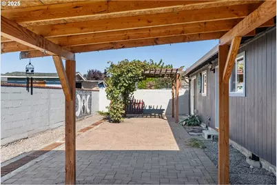 3196 Midway Rd, Hood River, OR 97031 - Photo 35