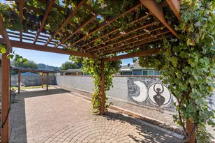 3196 Midway Rd, Hood River, OR 97031 - Photo 37