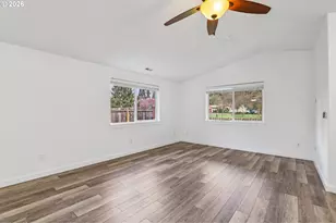 34054 E Columbia Ave, Scappoose, OR 97056 - Photo 23