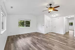 34054 E Columbia Ave, Scappoose, OR 97056 - Photo 7