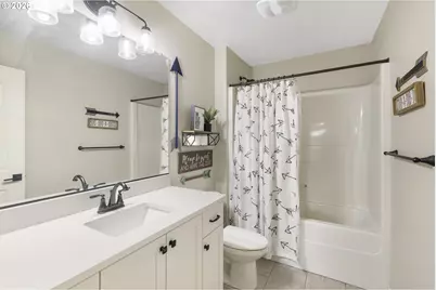 2049 NW McGarey Dr, McMinnville, OR 97128 - Photo 19