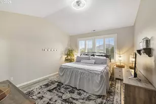 2049 NW McGarey Dr, McMinnville, OR 97128 - Photo 11