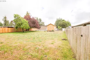 1431 Maple St, Florence, OR 97439 - Photo 39