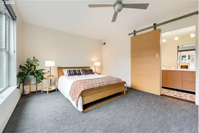 1009 NW Hoyt St #204, Portland, OR 97209 - Photo 23