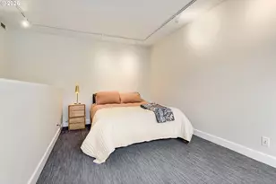 1009 NW Hoyt St, Portland, OR 97209 - Photo 29