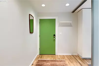 1009 NW Hoyt St #204, Portland, OR 97209 - Photo 19
