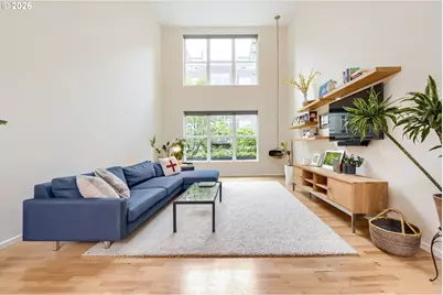 1009 NW Hoyt St #204, Portland, OR 97209 - Photo 5