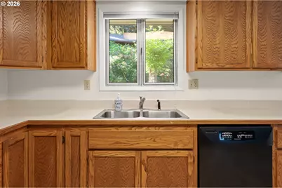 41886 Deerhorn Rd, Springfield, OR 97478 - Photo 11