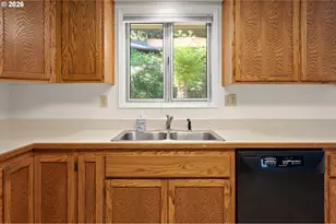 41886 Deerhorn Rd, Springfield, OR 97478 - Photo 11