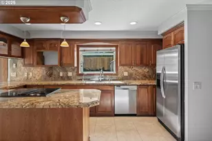 994 NW Wallula Ave, Gresham, OR 97030 - Photo 7