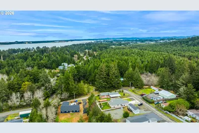 91540 Grinnell Ln, Coos Bay, OR 97420 - Photo 7