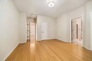 6636 S Virginia Ave, Portland, OR 97239 - Photo 5