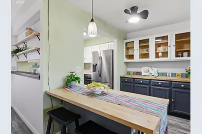 536 NE Going St, Portland, OR 97211 - Photo 9