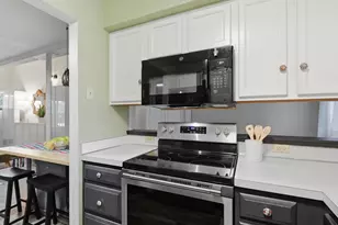 536 NE Going St, Portland, OR 97211 - Photo 11