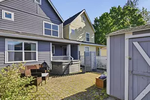 536 NE Going St, Portland, OR 97211 - Photo 25