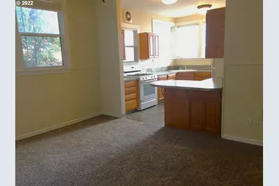 2047 SW 10th Ave, Portland, OR 97201 - Photo 5