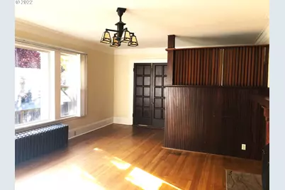 2047 SW 10th Ave, Portland, OR 97201 - Photo 3