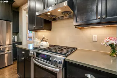 14390 SW Fox Ln, Beaverton, OR 97008 - Photo 17