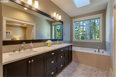 14390 SW Fox Ln, Beaverton, OR 97008 - Photo 29