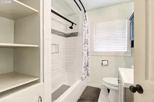 16245 SE Market St, Portland, OR 97233 - Photo 3