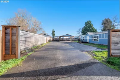 2560 Brown Rd, Salem, OR 97305 - Photo 25