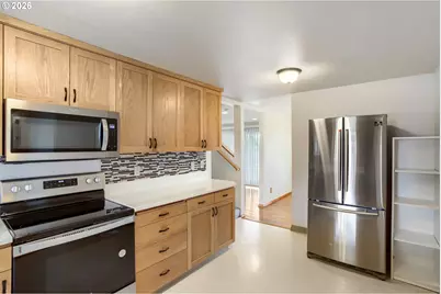 17896 NW Sue Ct, Beaverton, OR 97006 - Photo 11