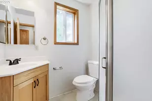 17896 NW Sue Ct, Beaverton, OR 97006 - Photo 35