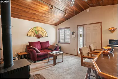 19609 NE Marine Dr #C-4, Portland, OR 97230 - Photo 9