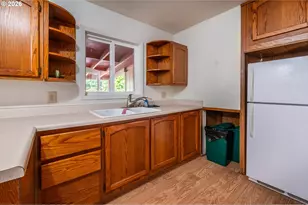 62934 Crown Point Rd, Coos Bay, OR 97420 - Photo 9