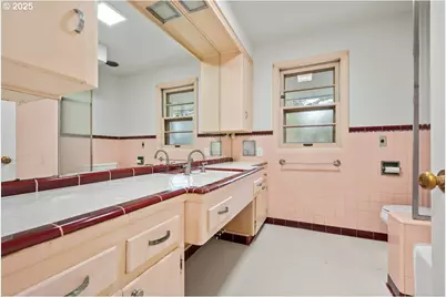 13223 SE Harold St, Portland, OR 97236 - Photo 21