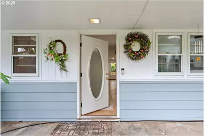 13223 SE Harold St, Portland, OR 97236 - Photo 9