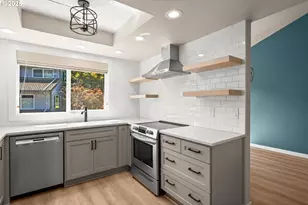 6233 Meridian Cir, West Linn, OR 97068 - Photo 13