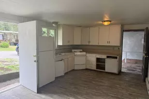 11766 Walnut Ave, Mapleton, OR 97453 - Photo 11