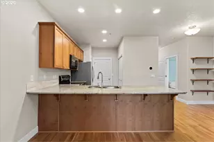 211 Silver St, Silverton, OR 97381 - Photo 11