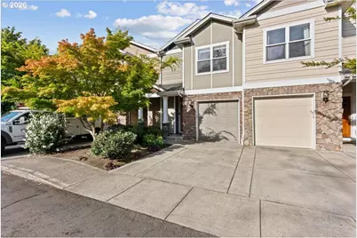 211 Silver St #2i, Silverton, OR 97381 - Photo 3