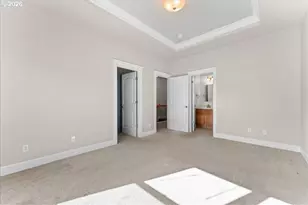211 Silver St, Silverton, OR 97381 - Photo 23