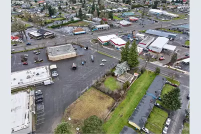 1740 Hardcastle Ave, Woodburn, OR 97071 - Photo 15