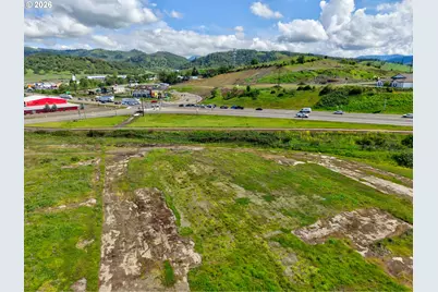 4553 Old Highway 99 S, Roseburg, OR 97471 - Photo 17